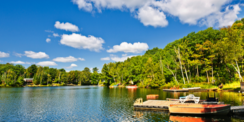Cottage with Boat Rental Ontario